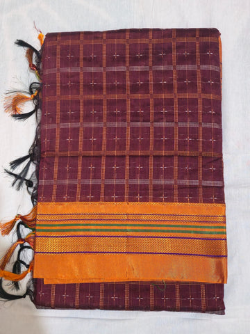 Handloom Pure Cotton 1 Inch Box Star Saree – Maroon